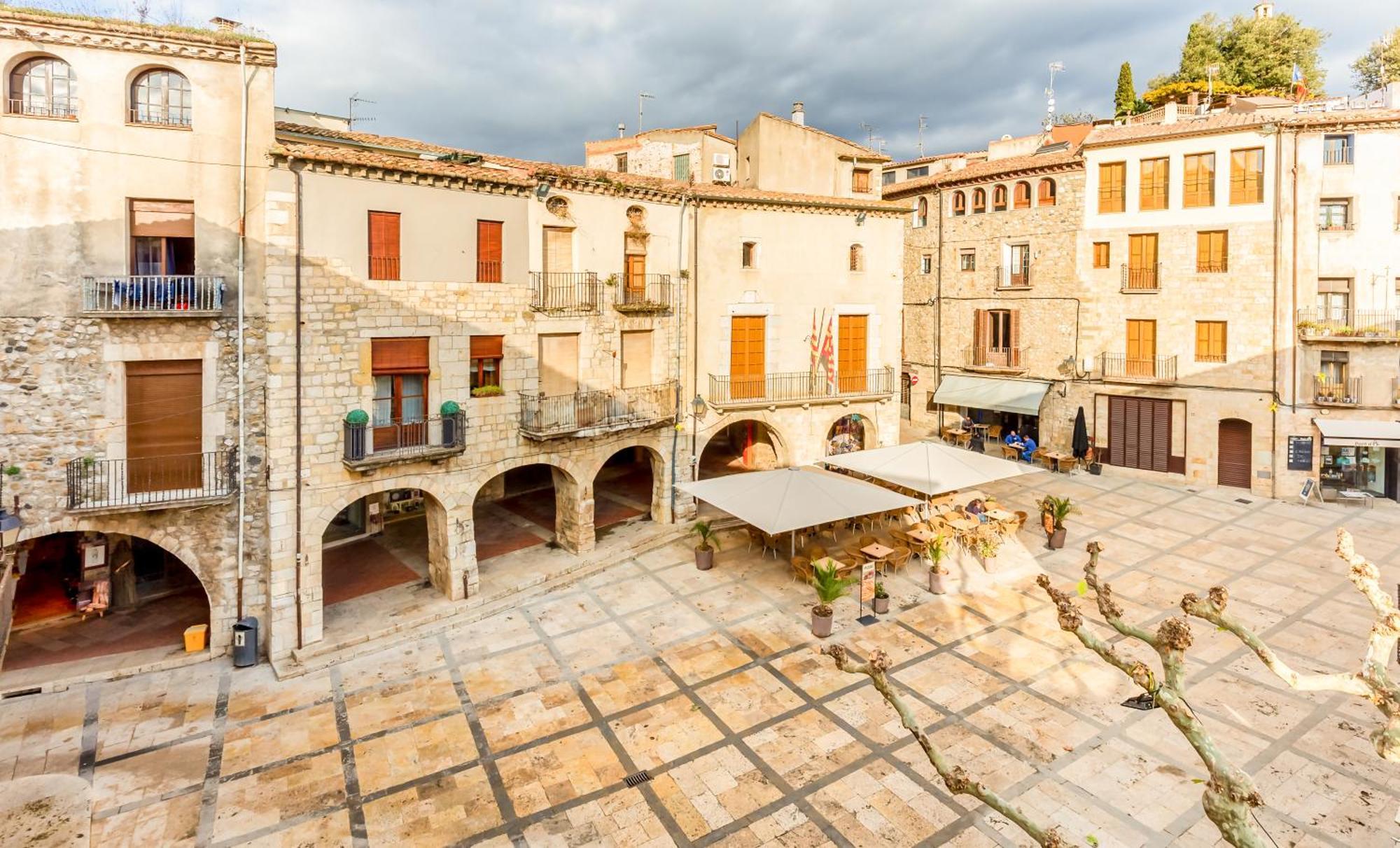 Can Cintet 1 Apartamento En La Plaza De Besalú Esterno foto